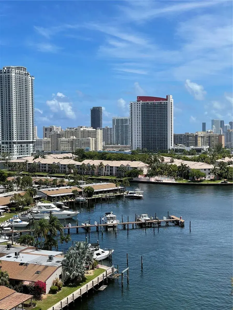 2500 PARKVIEW DR # 1405, Hallandale Beach FL 33009
