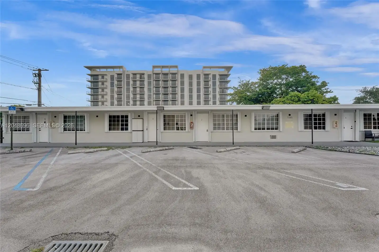 1085 NE 126th St # 3, North Miami FL 33161