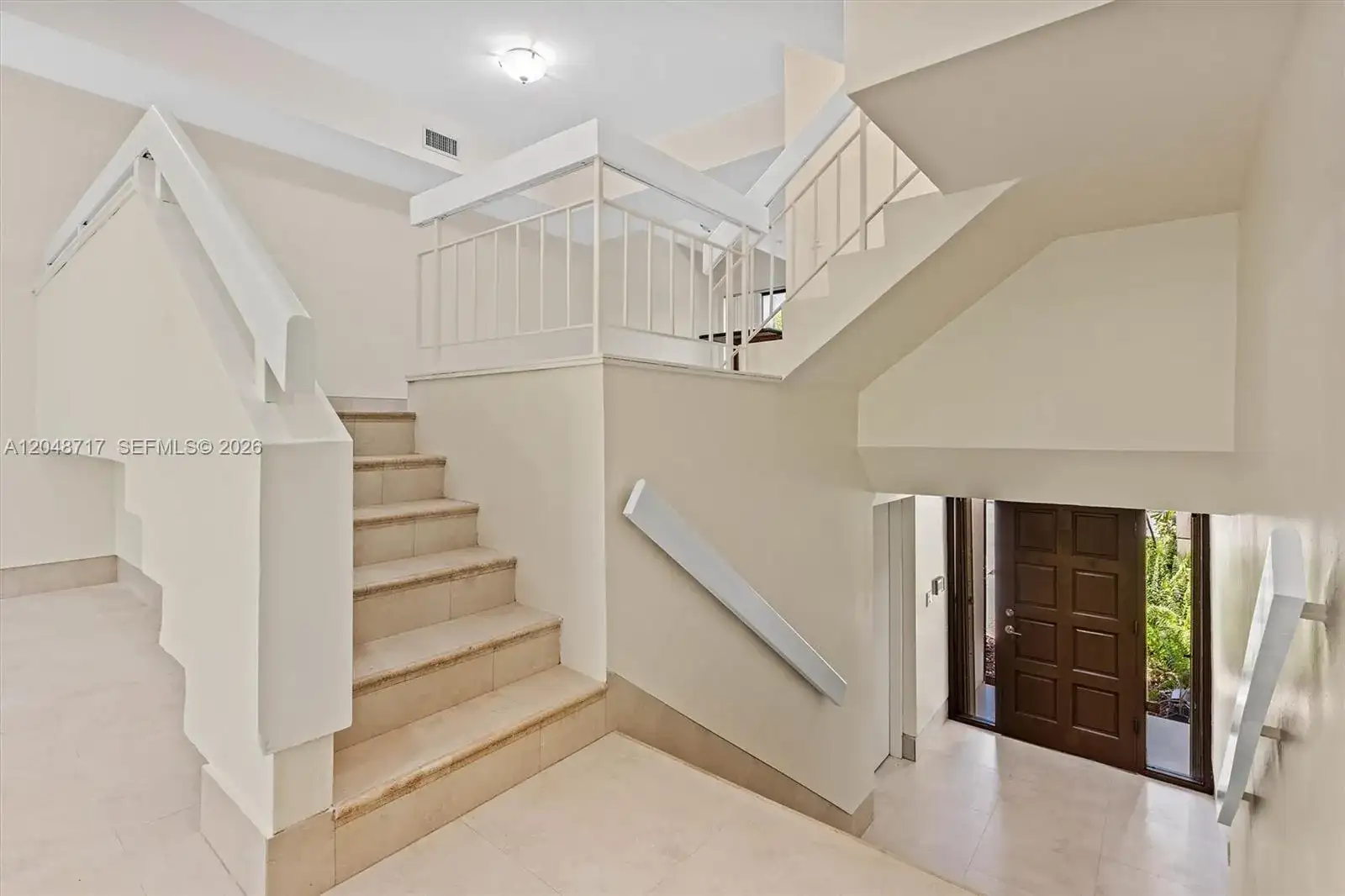 2525 NE 135th St, North Miami FL 33181 photo 5