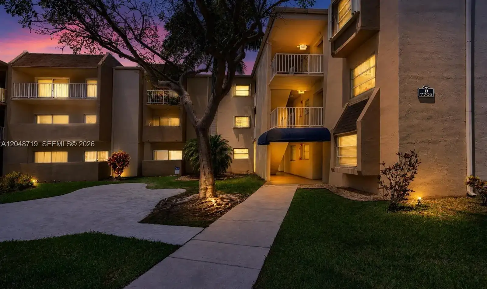 7705 SW 86th St # 114, Miami FL 33143 photo 3