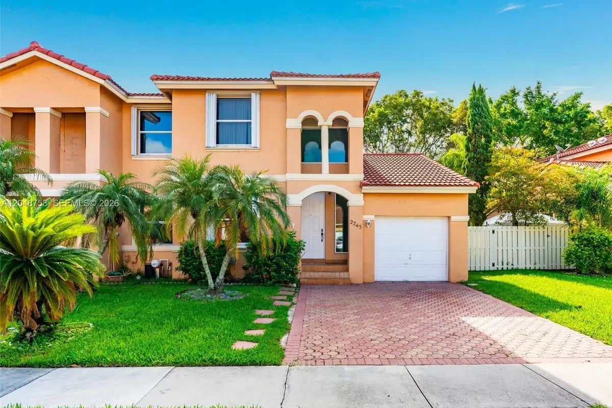 2245 NW 160th Ter, Pembroke Pines FL 33028