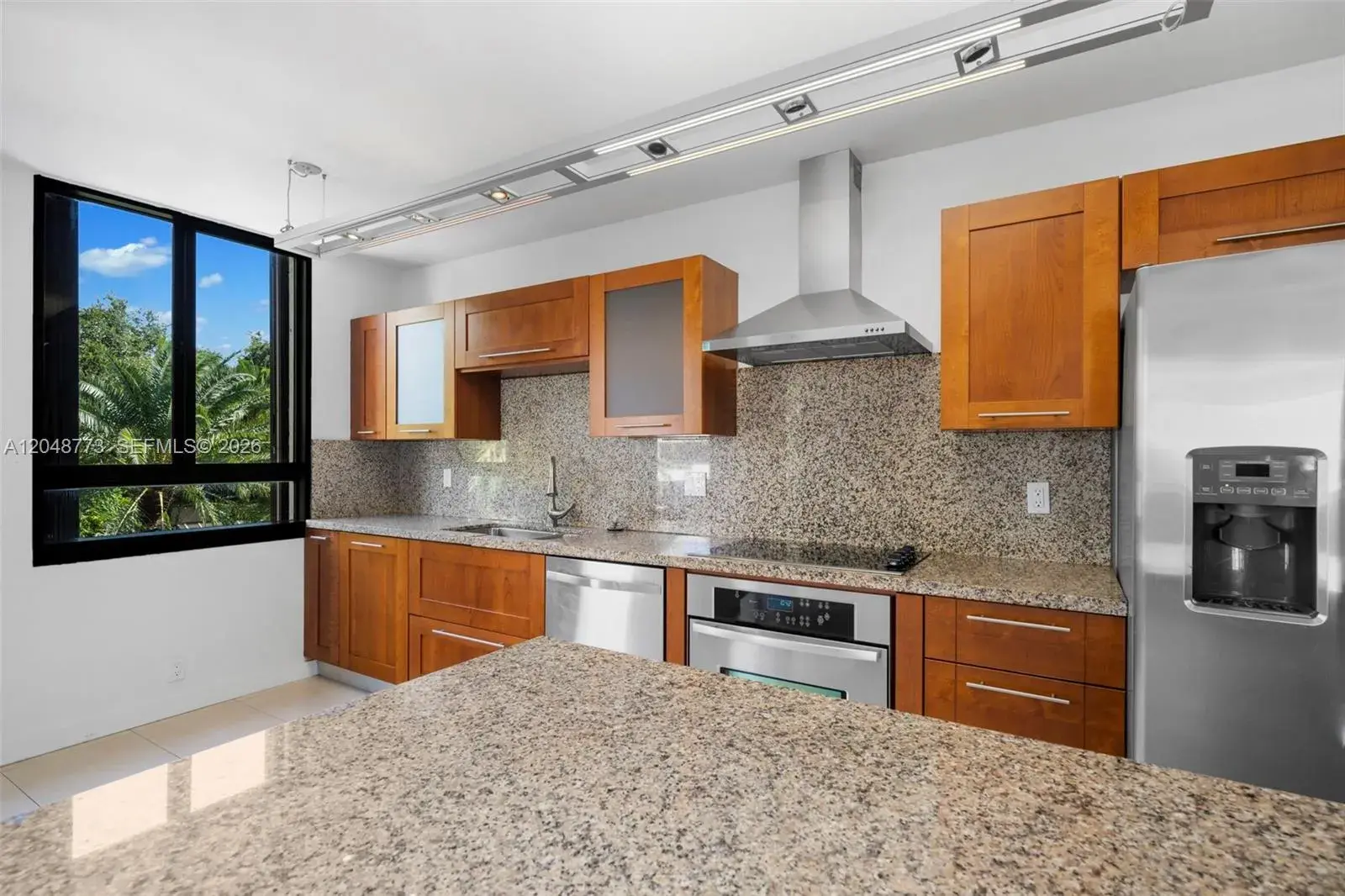 181 Crandon Blvd # 301, Key Biscayne FL 33149