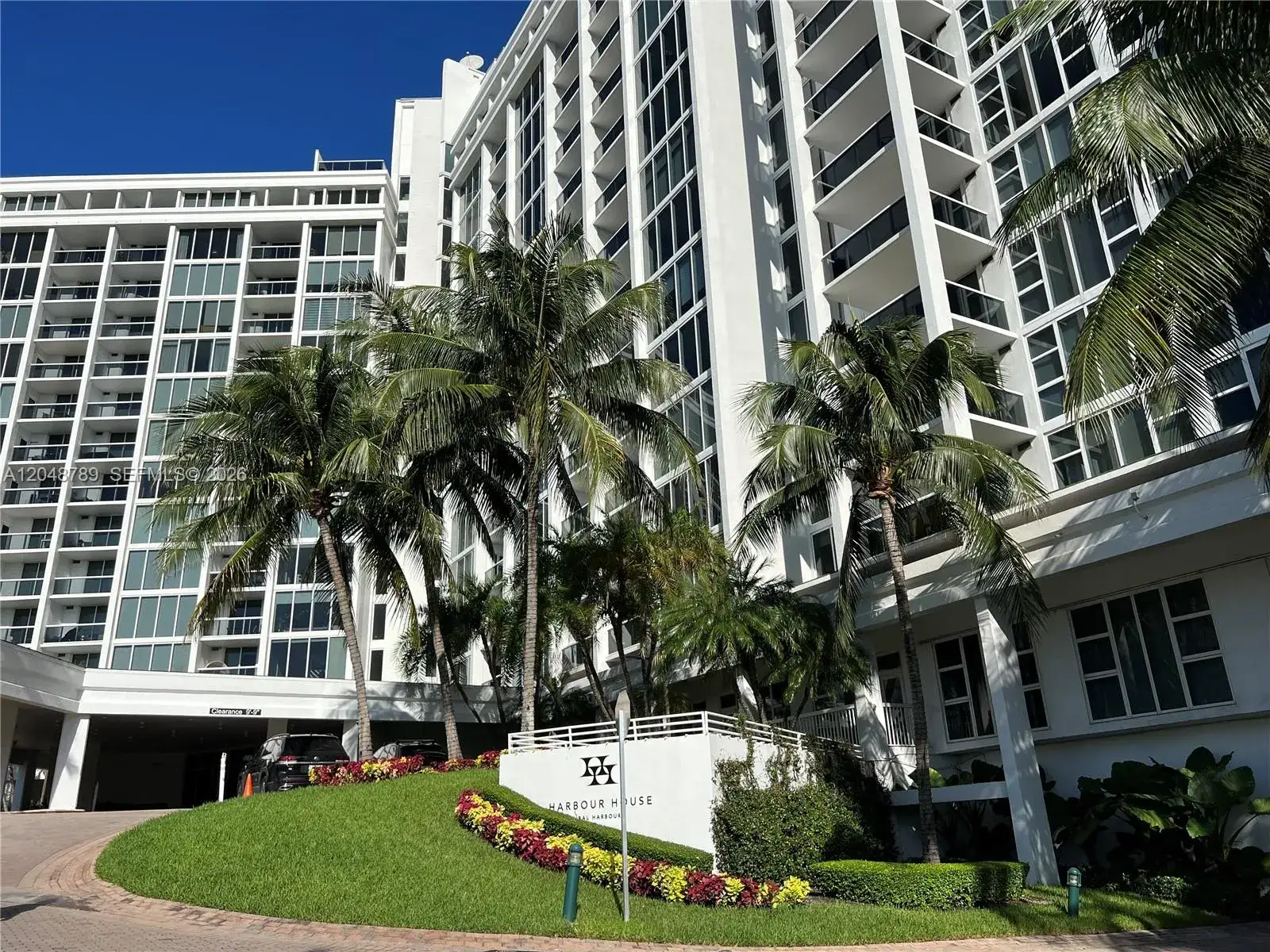 10275 Collins Ave # 112, Bal Harbour FL 33154