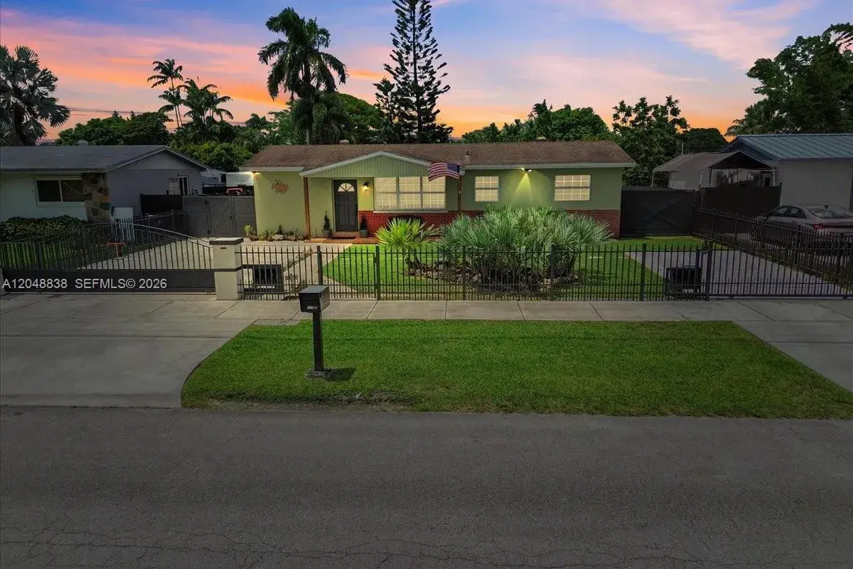 17265 SW 302nd St, Homestead FL 33030