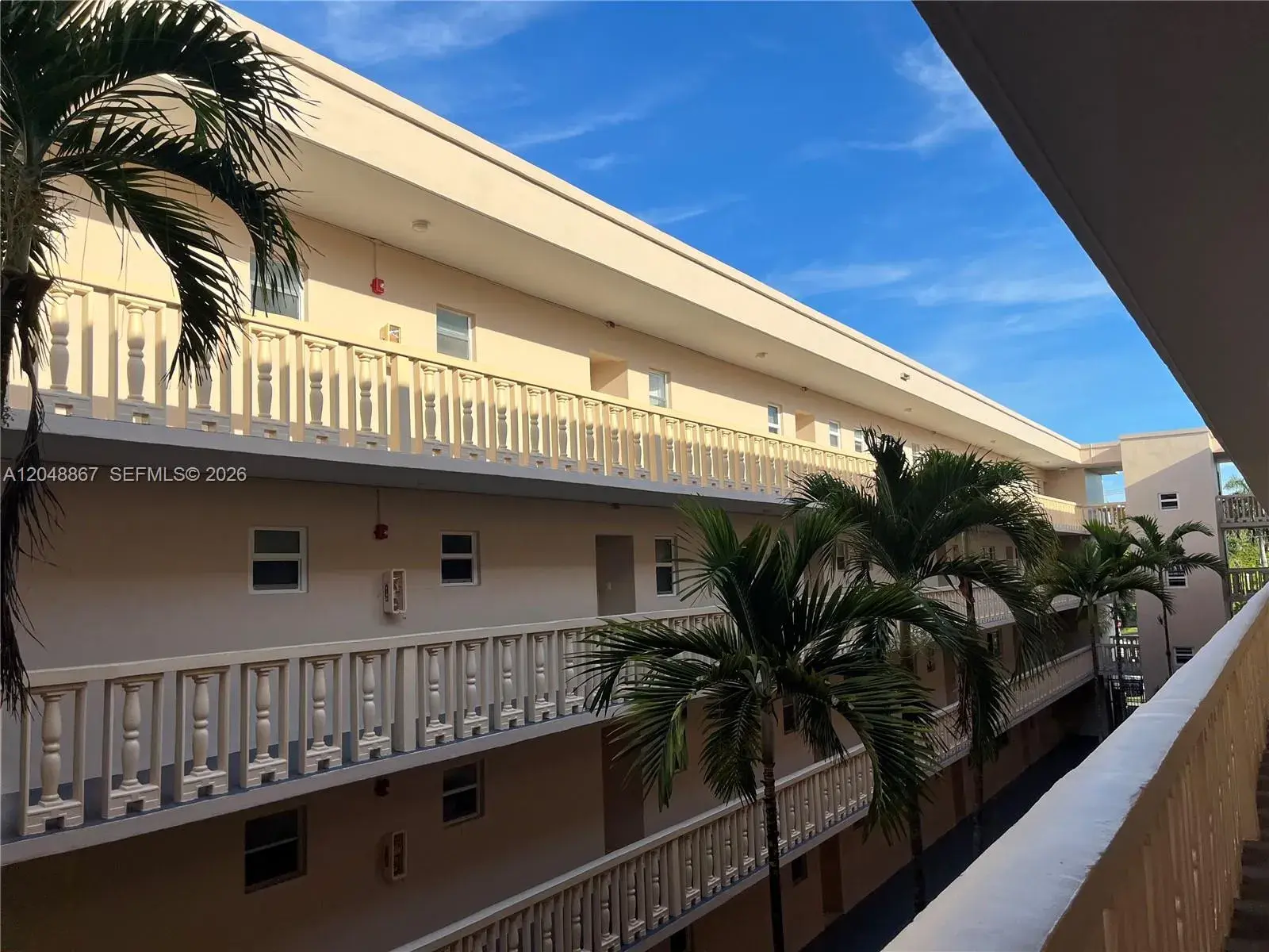410 SE 2nd St # 408, Hallandale Beach FL 33009