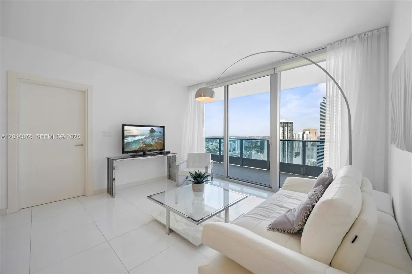 200 Biscayne Boulevard Way # 4314, Miami FL 33131