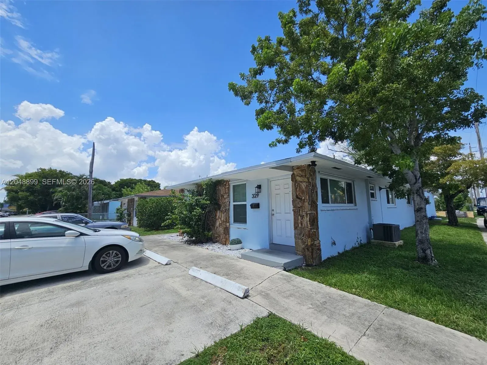 329 SE 2nd St, Hallandale Beach FL 33009