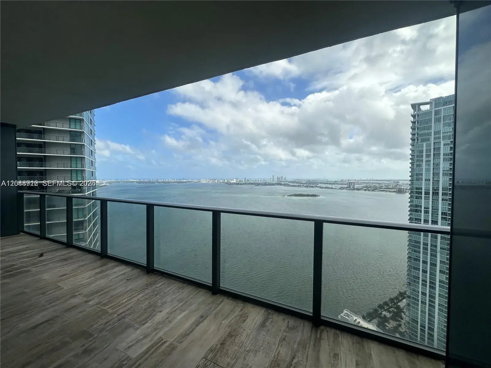 650 NE 32nd St # 4205, Miami FL 33137