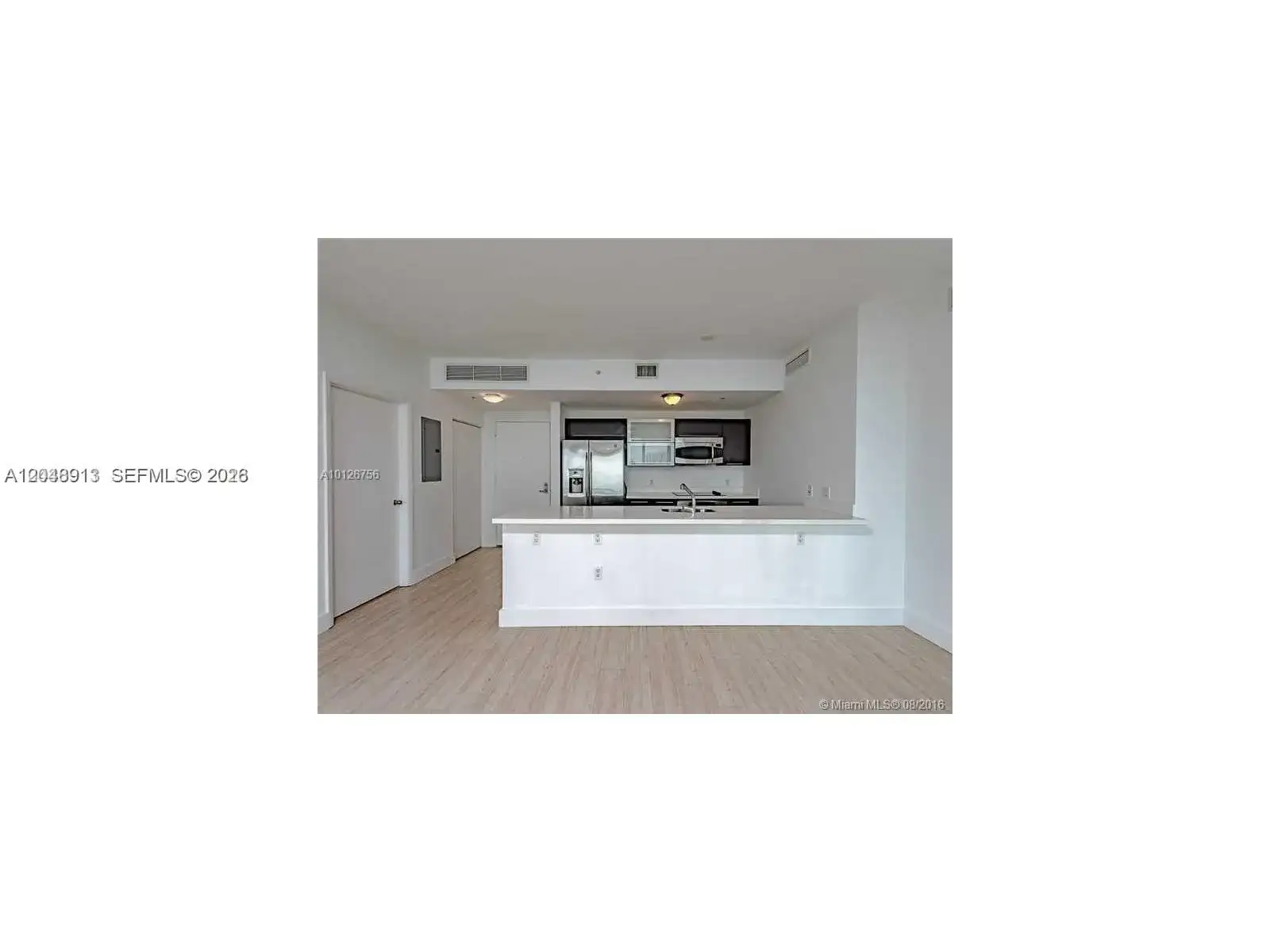 90 SW 3rd St # 2609, Miami FL 33130 photo 2