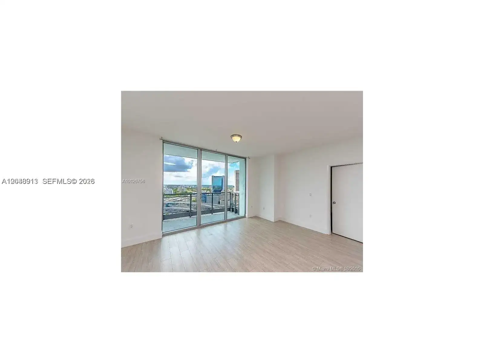 90 SW 3rd St # 2609, Miami FL 33130 photo 5