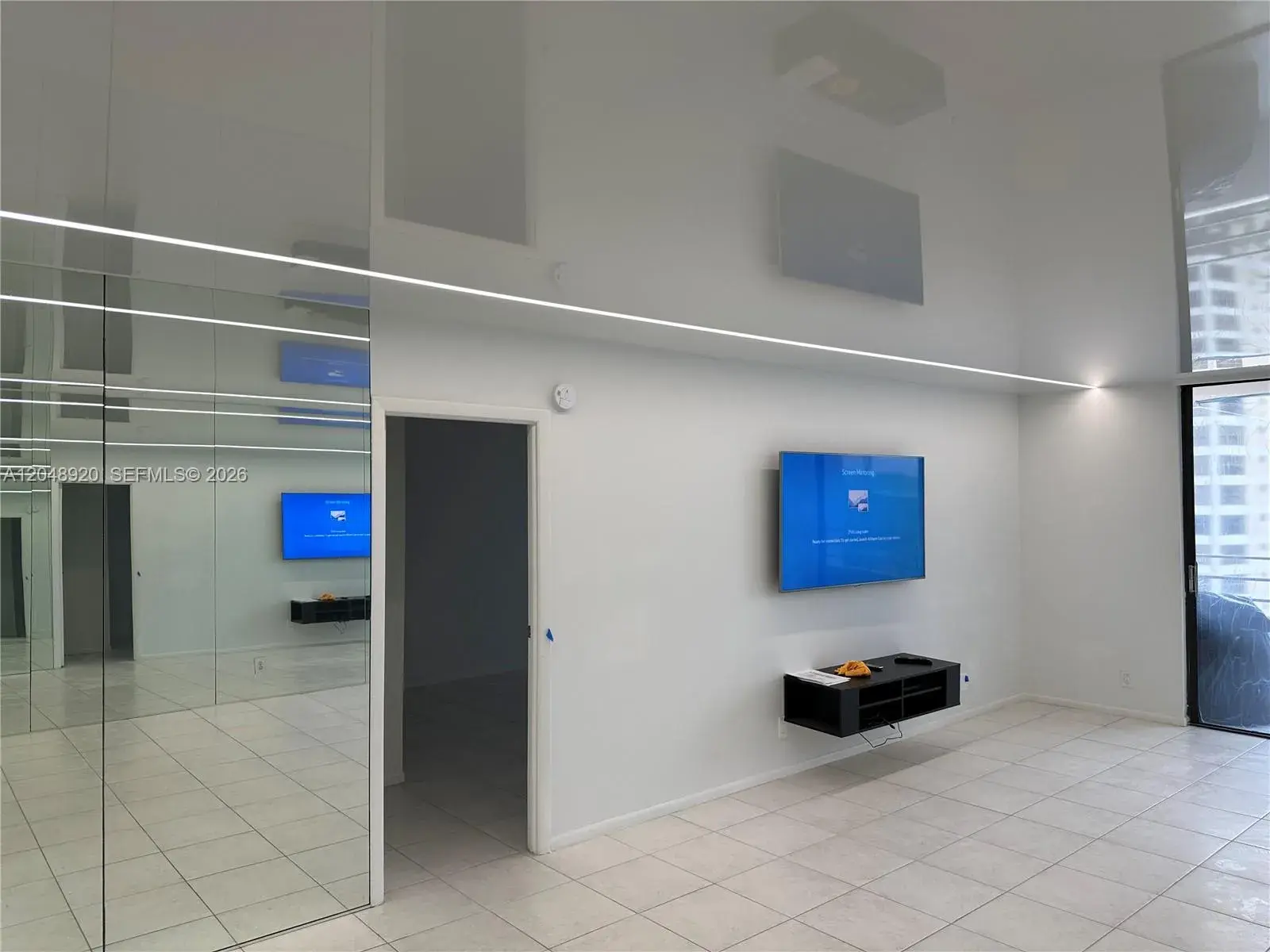 600 Three Islands Blvd # 1113, Hallandale Beach FL 33009