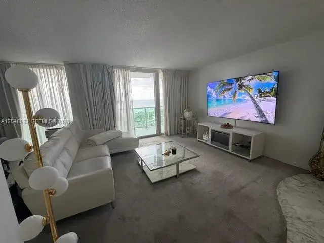 100 Bayview Dr # 1208, Sunny Isles Beach FL 33160