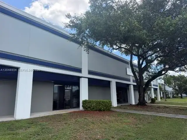 11701 NW 102nd Rd # 10, Medley FL 33178
