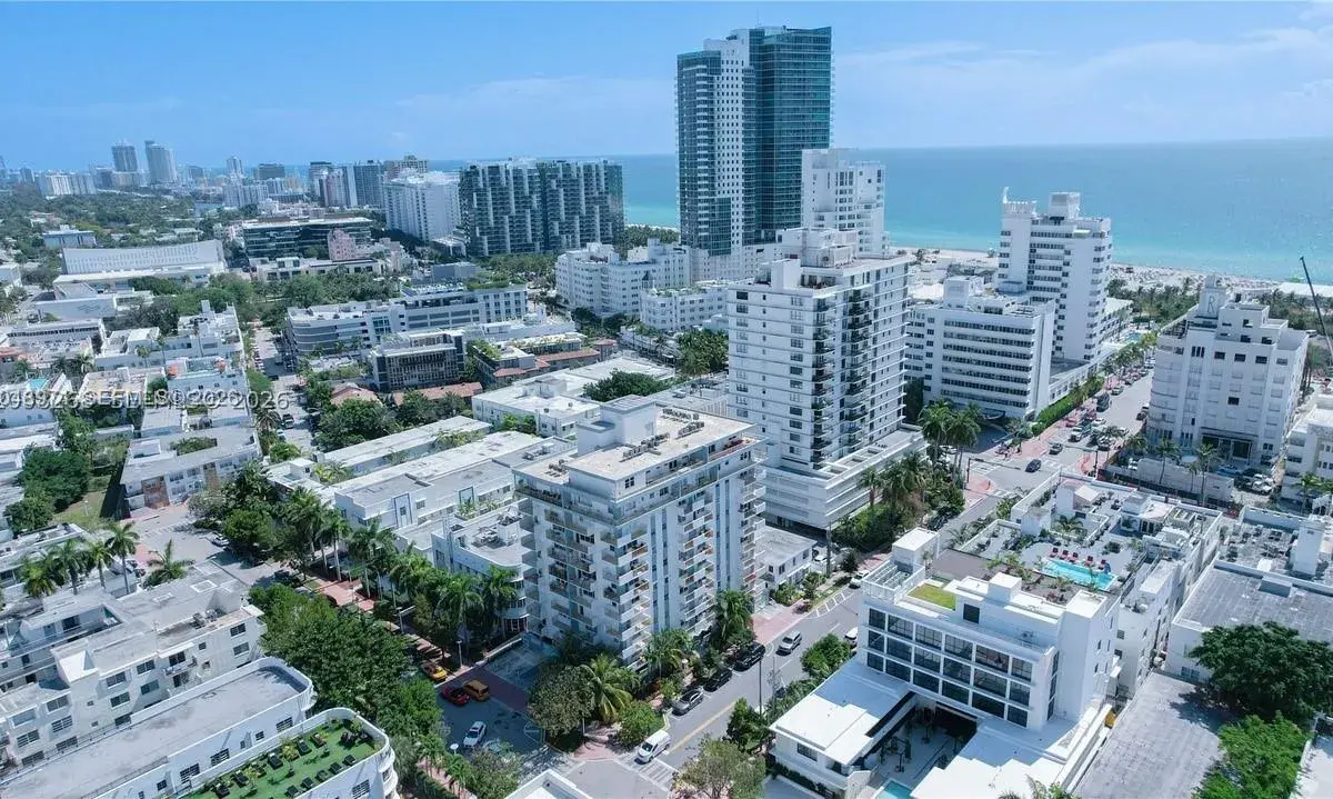 245 18th St # 305, Miami Beach FL 33139