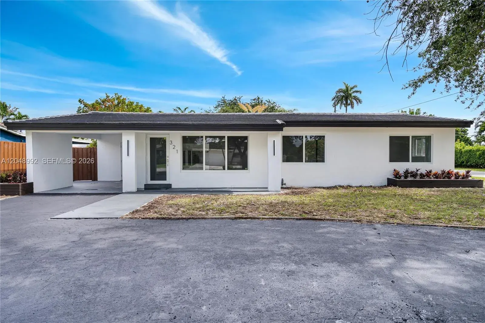 321 NW 36th St, Oakland Park FL 33309