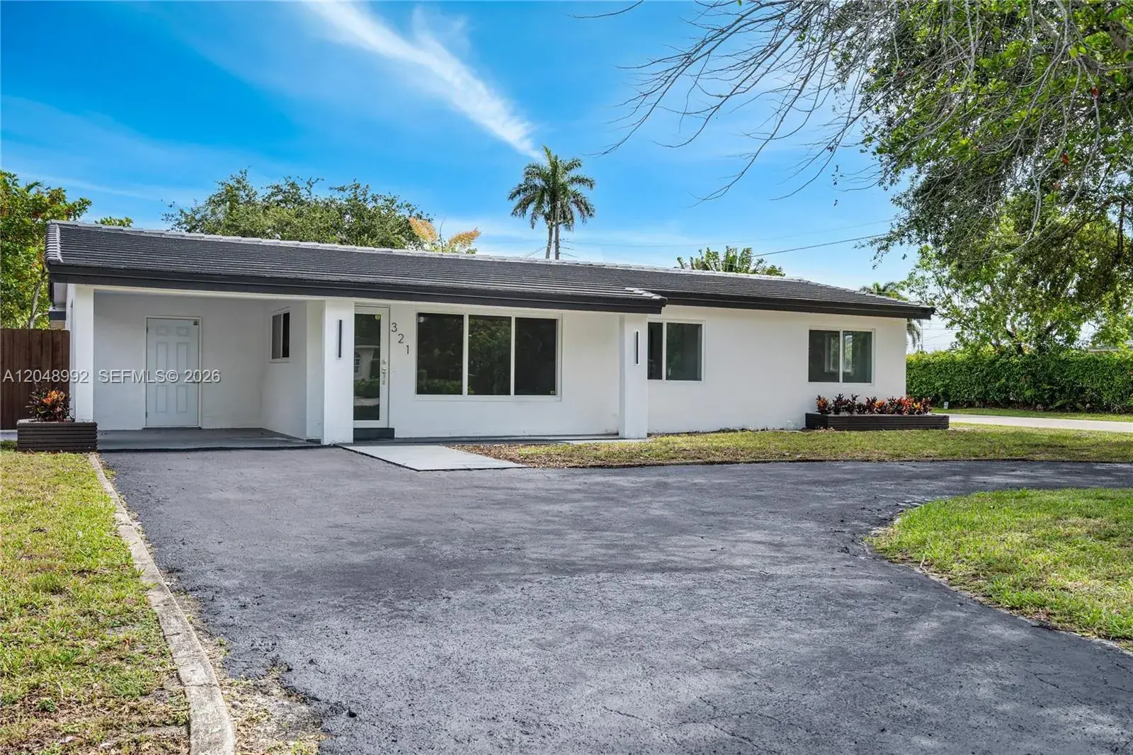 321 NW 36th St, Oakland Park FL 33309