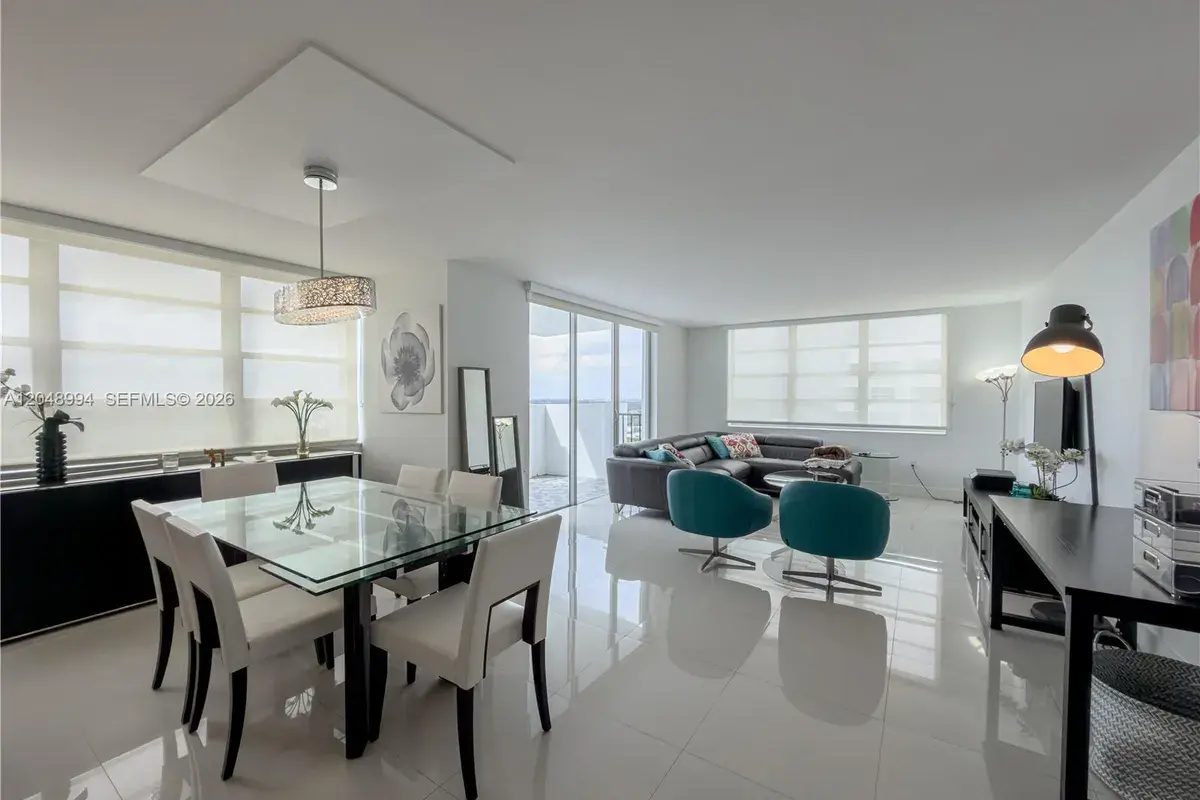 2750 NE 183rd St # 2108, Aventura FL 33160