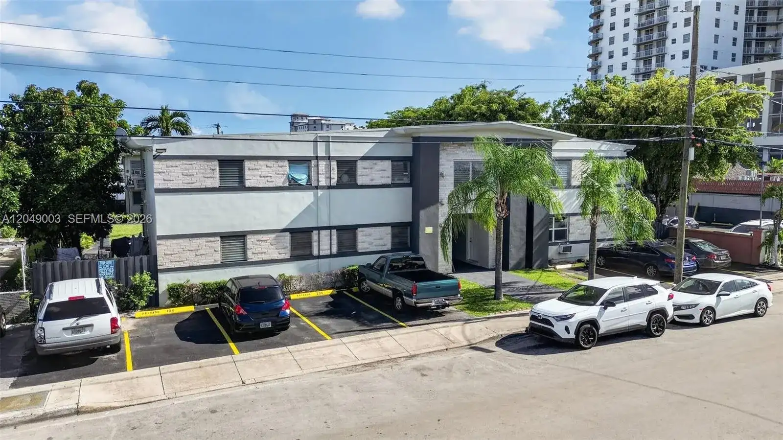 2170 NW Flagler Ter, Miami FL 33125 photo 2