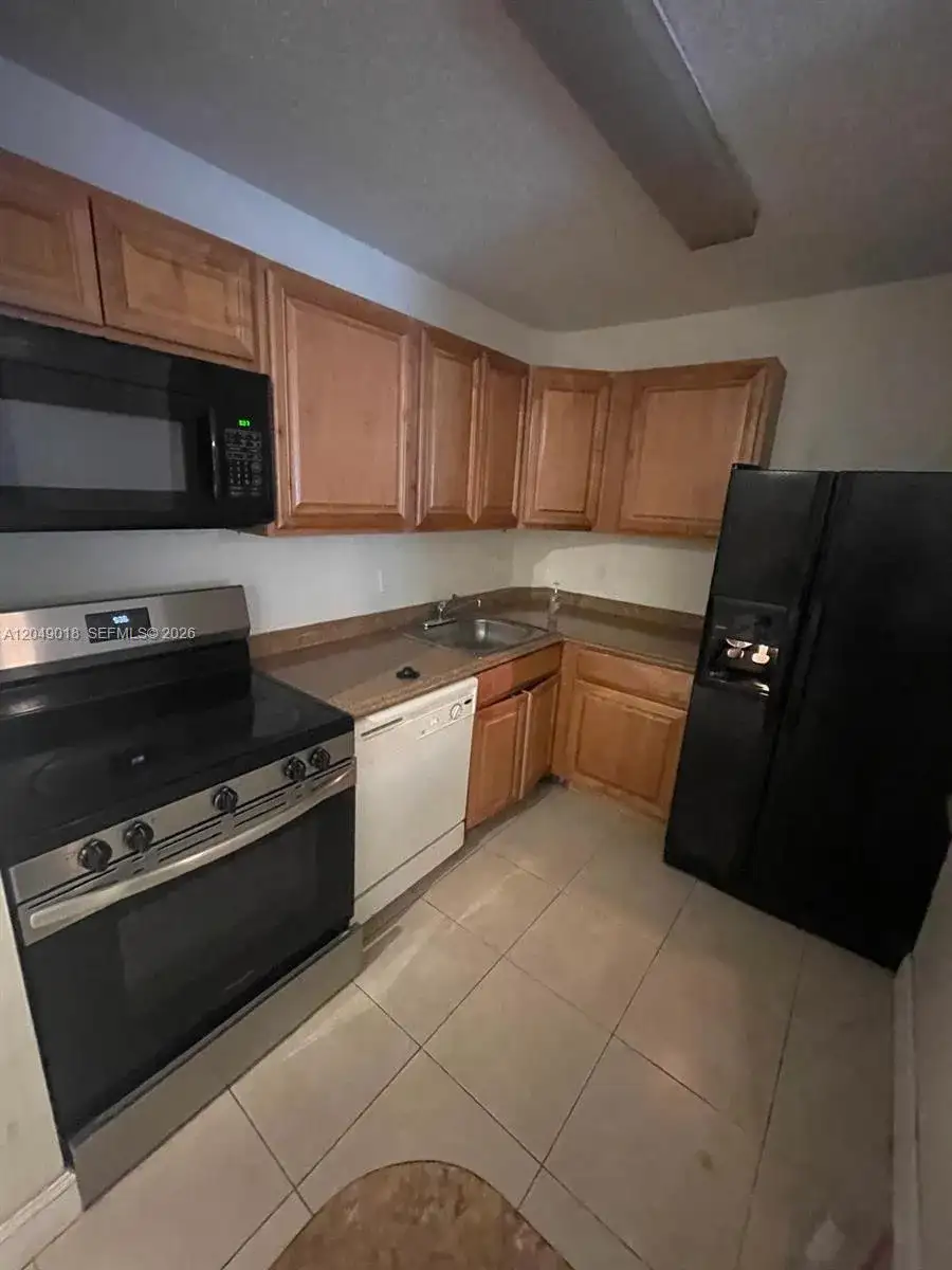 10773 Cleary Blvd # 103, Plantation FL 33324 photo 4