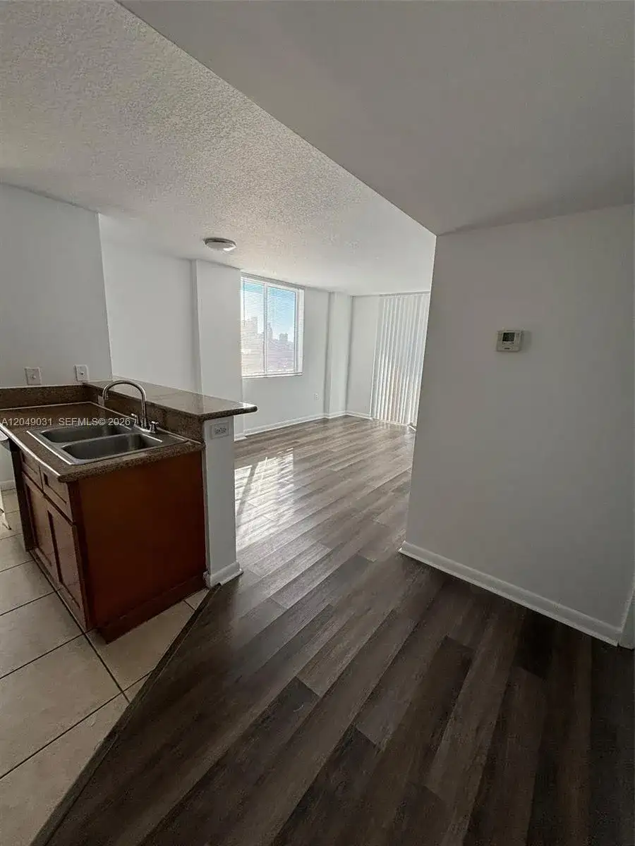219 NW 12th Ave # 911, Miami FL 33128 photo 4