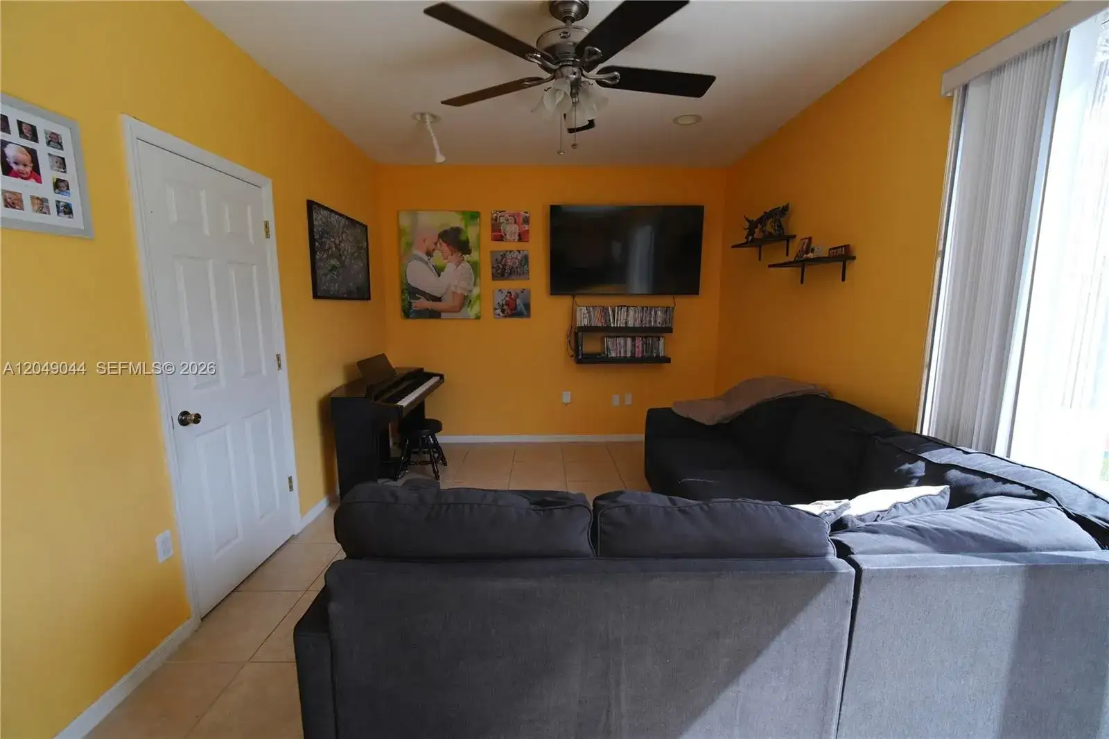 1430 SE 18th Pl, Homestead FL 33035 photo 3
