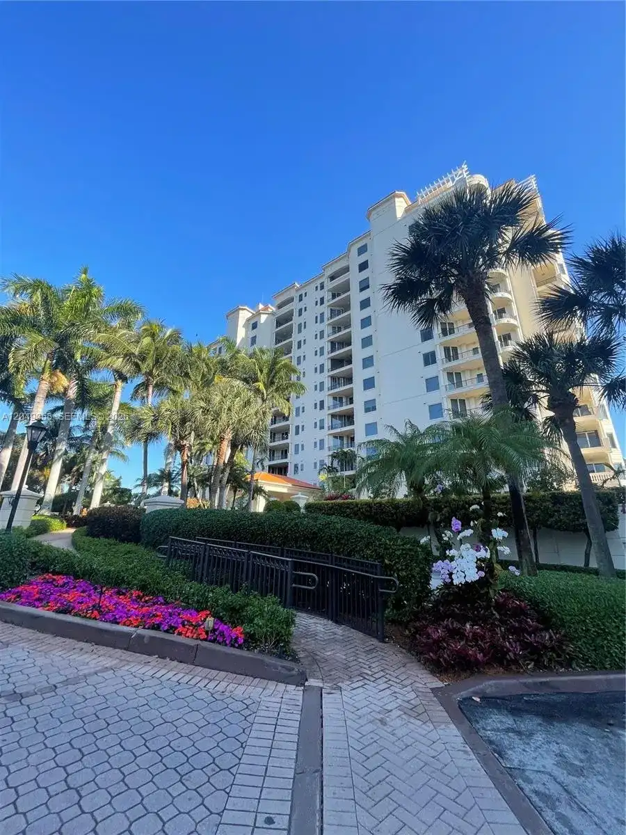 13621 Deering Bay Dr # 502, Coral Gables FL 33158