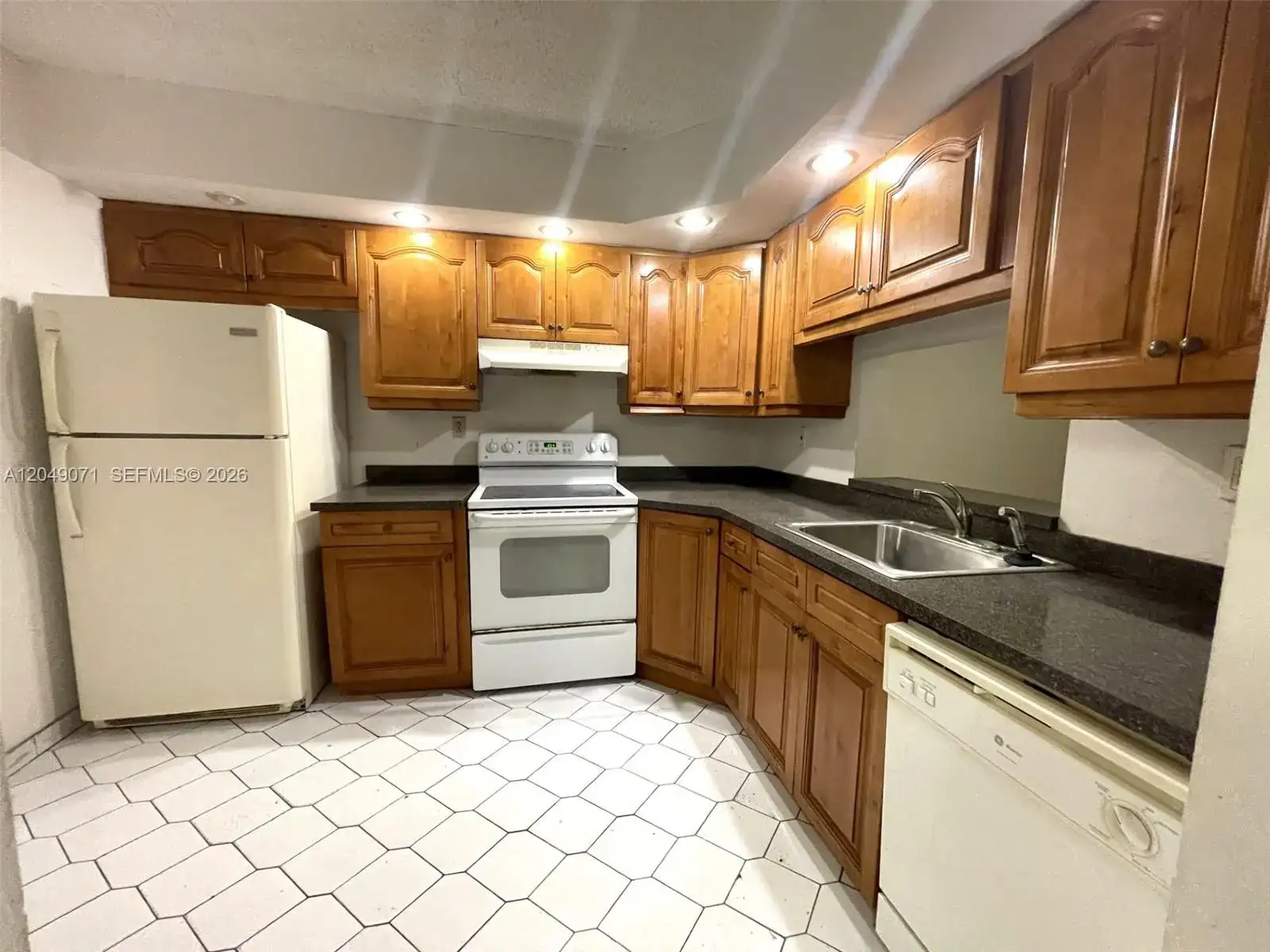 1800 SW 81st Ave # 1111, North Lauderdale FL 33068 photo 2