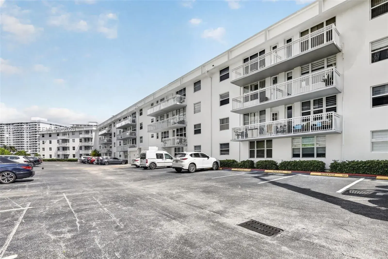 1913 S Ocean Dr # 225, Hallandale Beach FL 33009