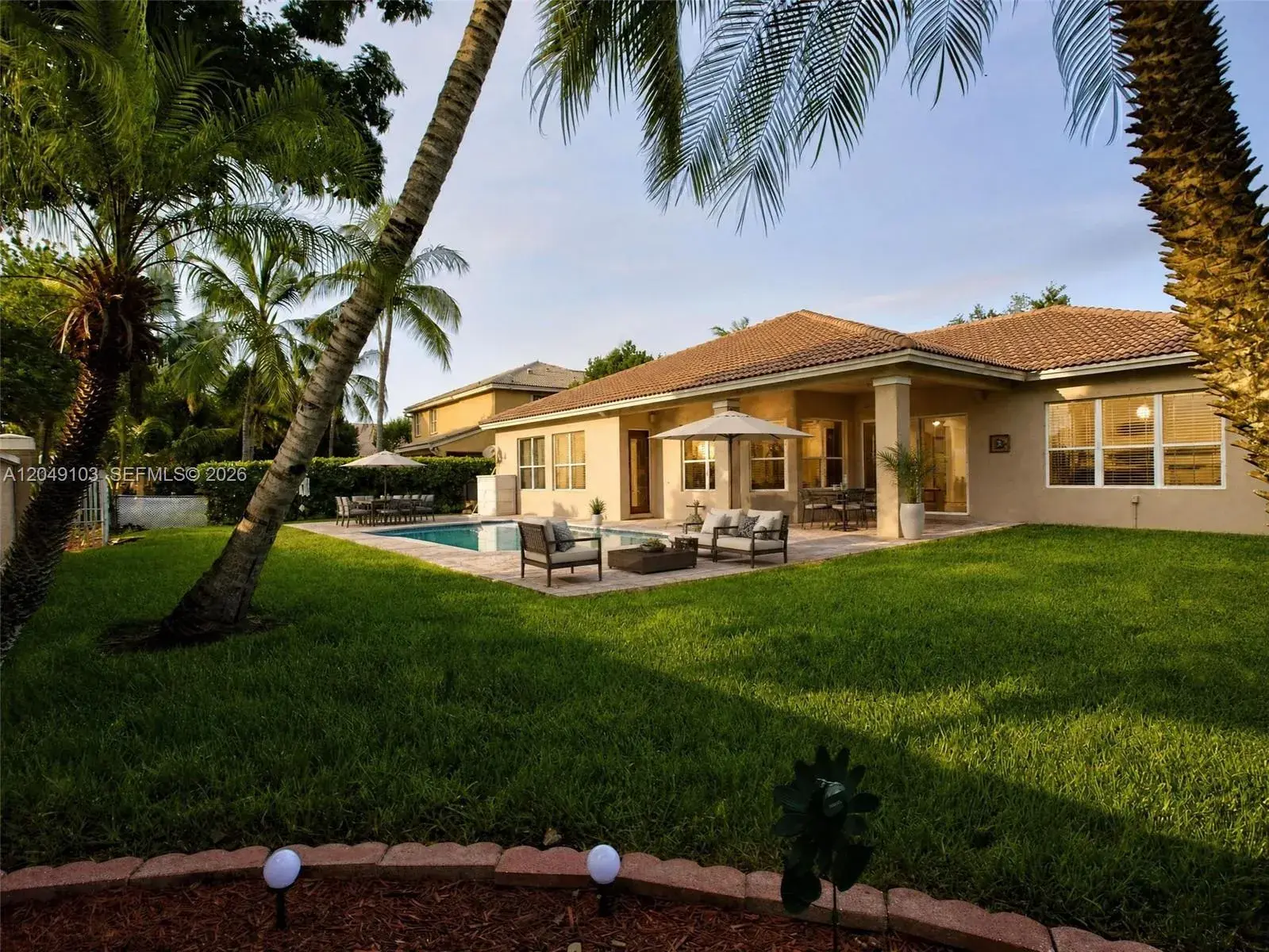 744 SW 159th Ln, Pembroke Pines FL 33027