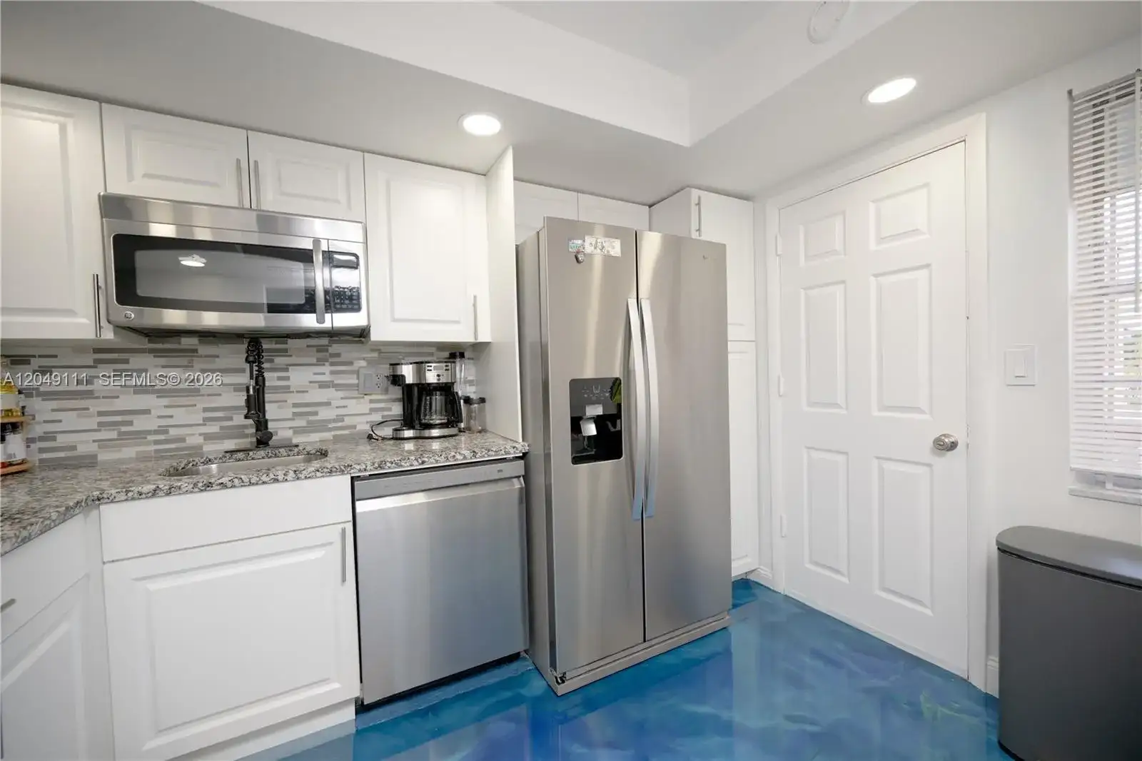 1551 NE Miami Gardens Dr # 225, Miami FL 33179 photo 2