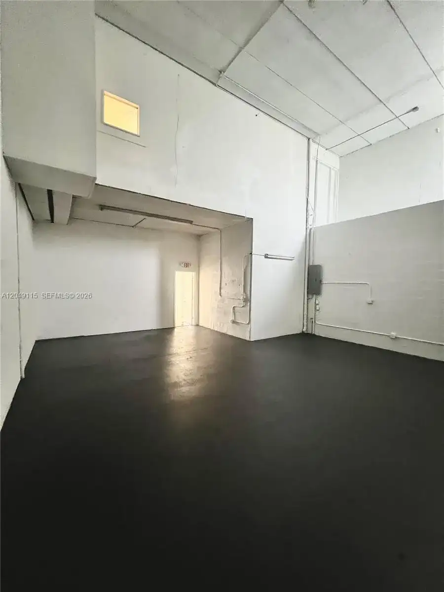 8000 NW 31st St # 18, Doral FL 33122 photo 3