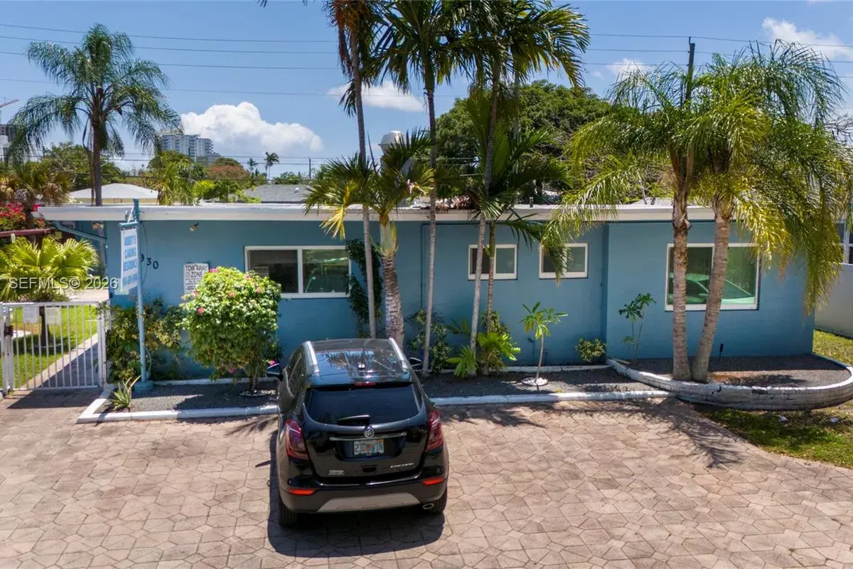 1930 Lincoln St, Hollywood FL 33020