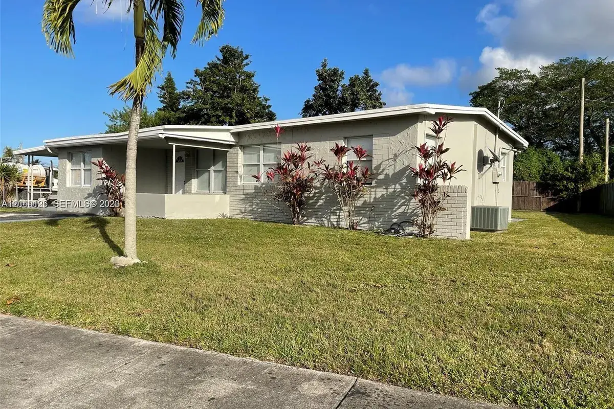 4160 SW 36th St, West Park FL 33023