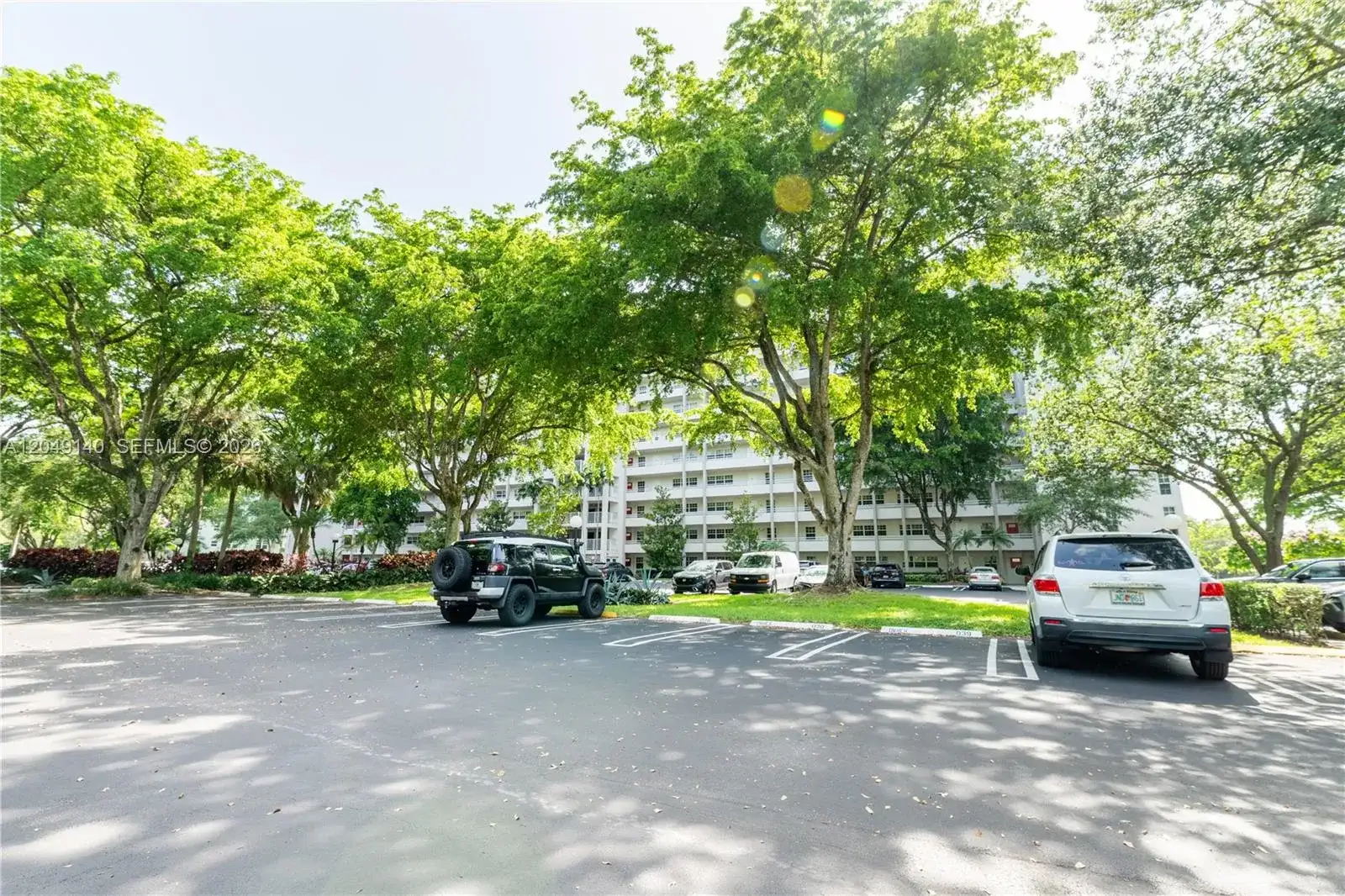 605 Oaks Dr # 607, Pompano Beach FL 33069 photo 3