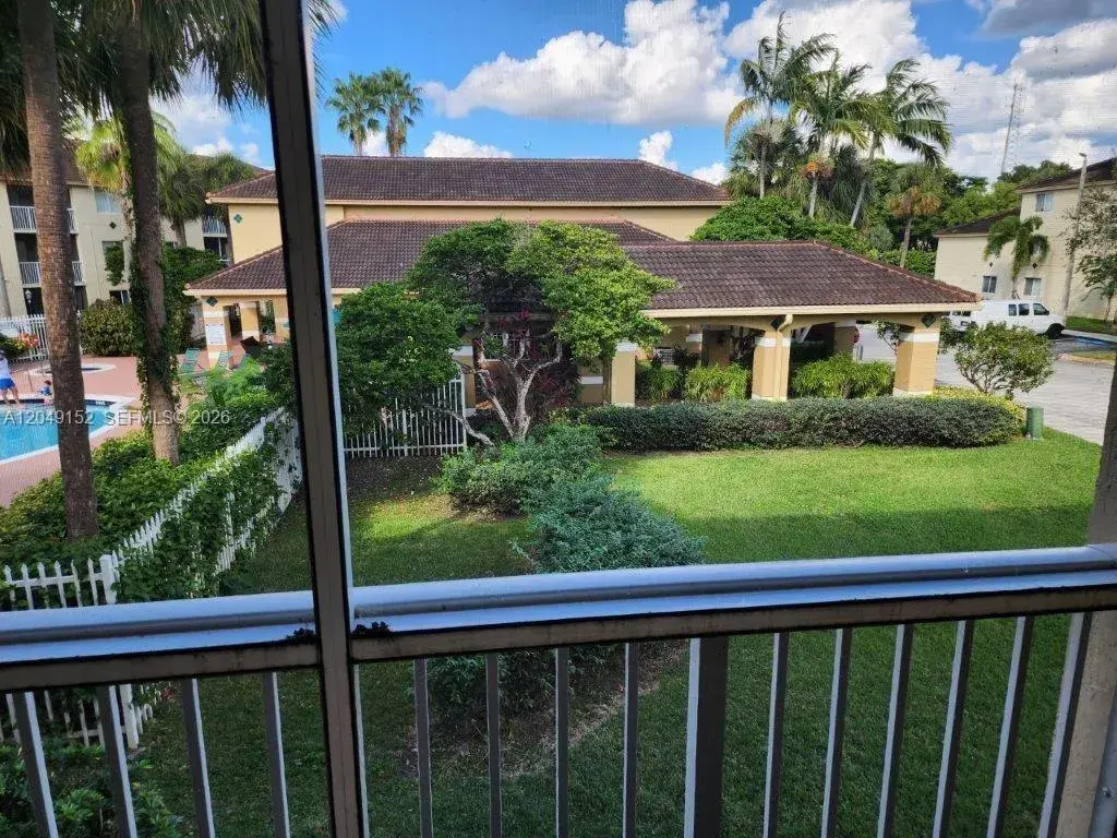 460 S PARK # 209, Hollywood FL 33021
