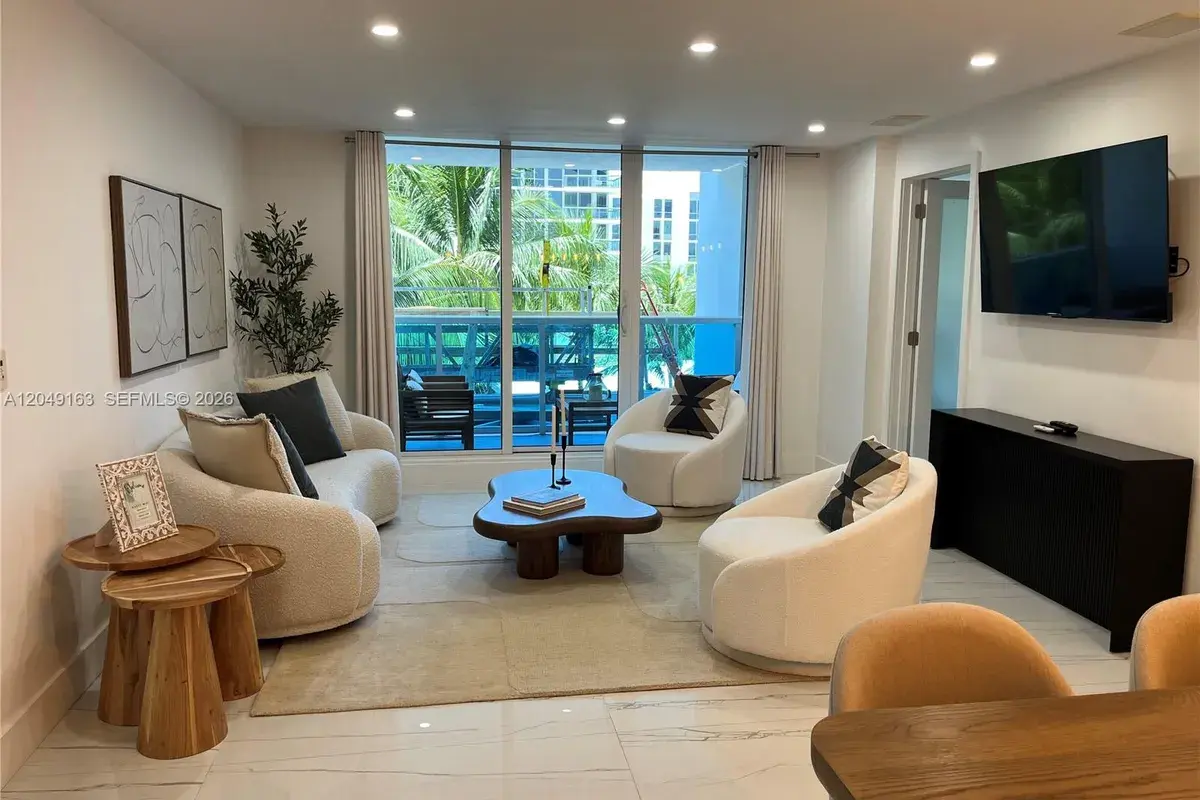 2301 Collins Ave # 326, Miami Beach FL 33139