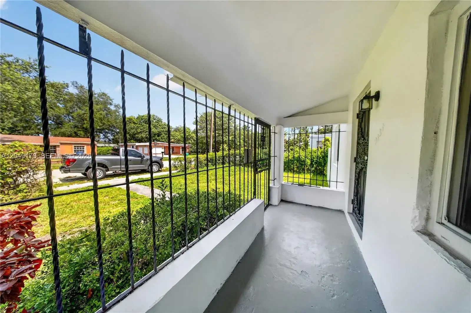 9828 NW 26th Ave, Miami FL 33147 photo 4