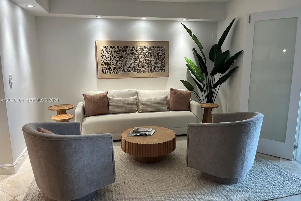 2301 Collins Ave # 731, Miami Beach FL 33139