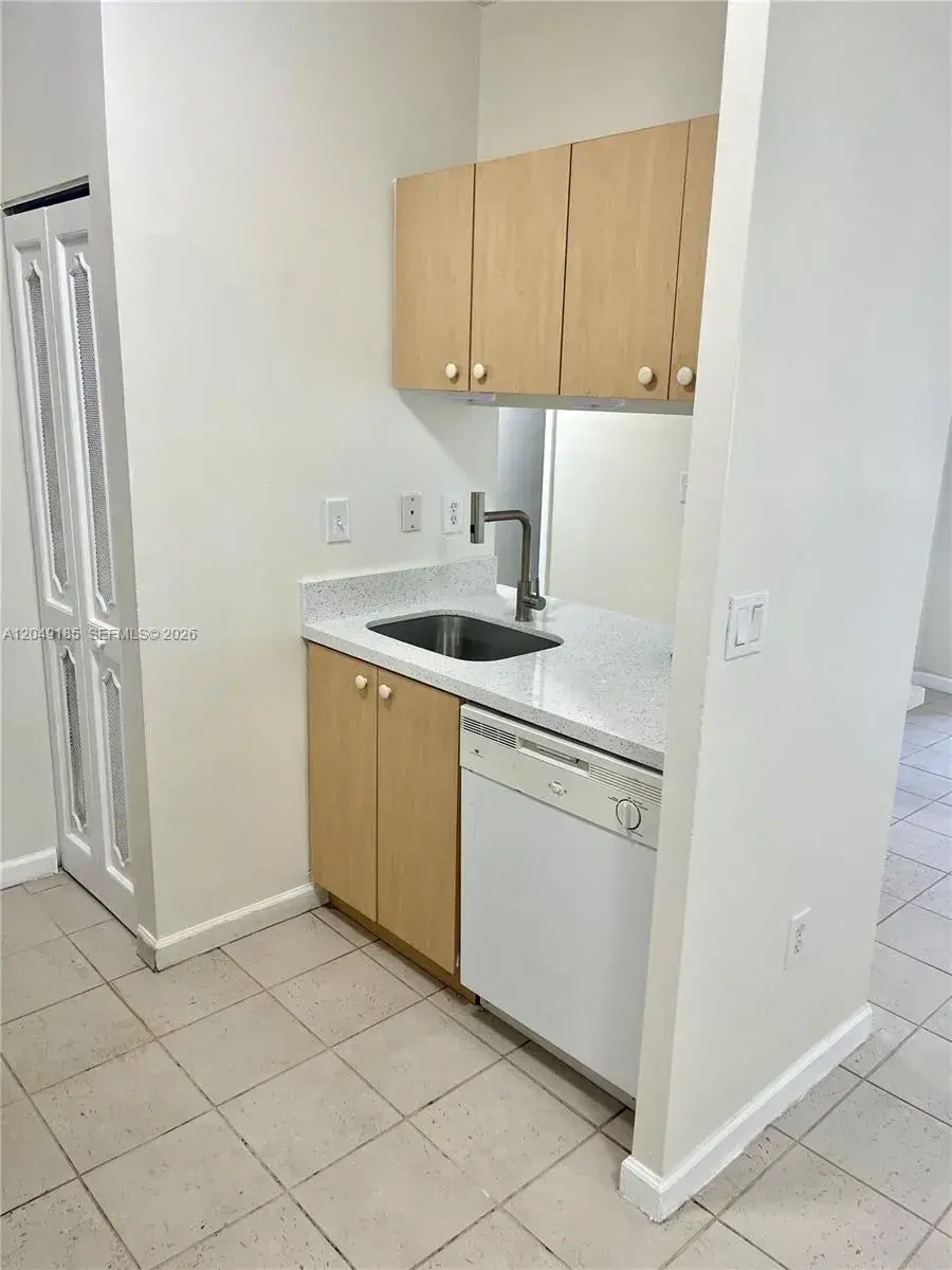 15699 SW 73rd Cir Ter # 11, Miami FL 33193