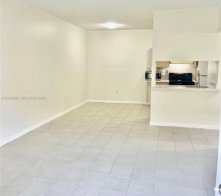 15699 SW 73rd Cir Ter # 11, Miami FL 33193
