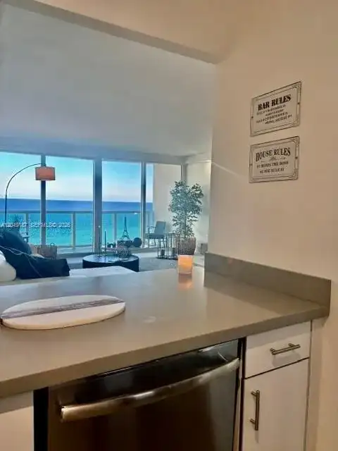 100 Bayview Dr # 1906, Sunny Isles Beach FL 33160