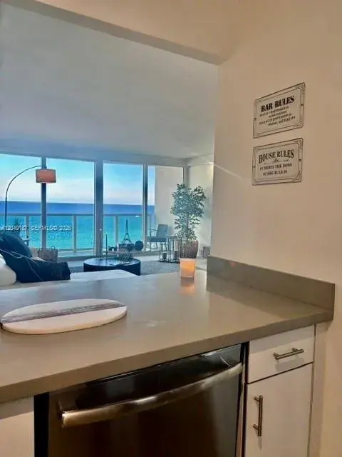 100 Bayview Dr # 1906, Sunny Isles Beach FL 33160