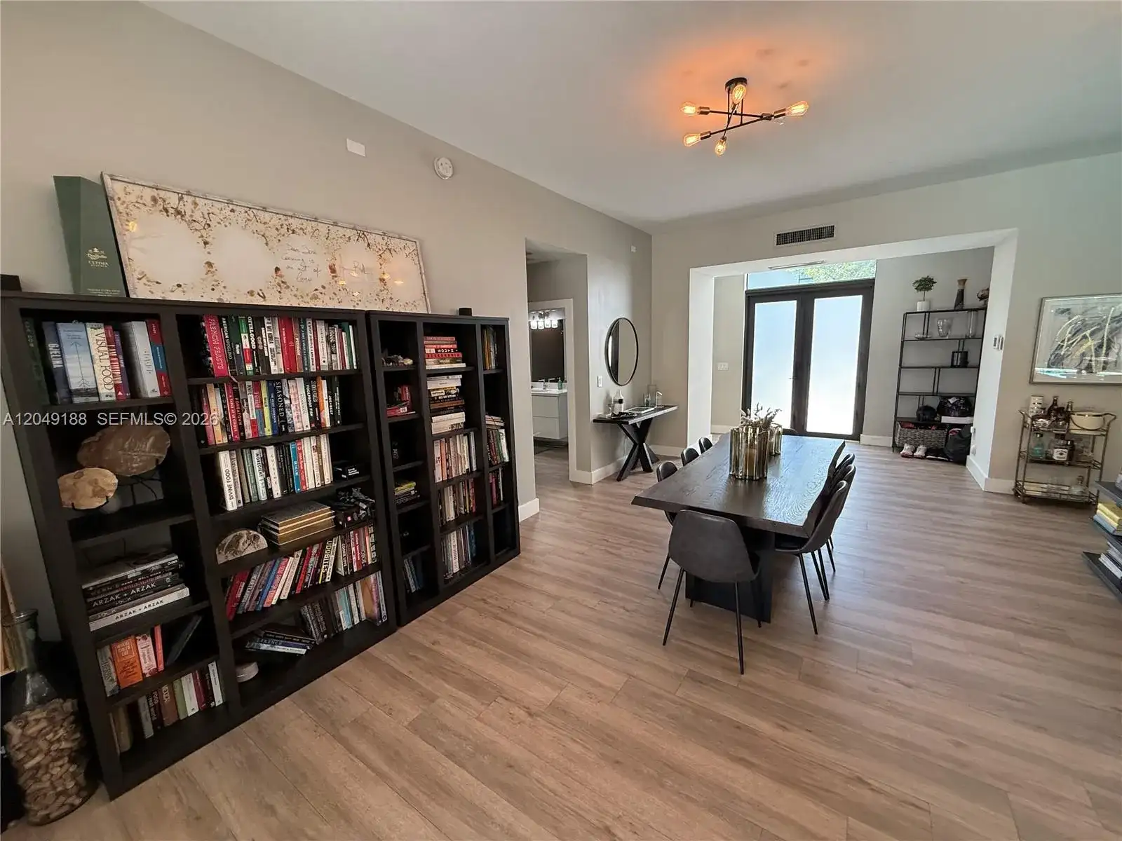 8631 Arboretum Ln, Miami FL 33138 photo 4