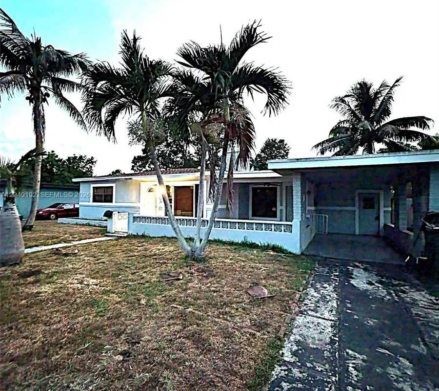 649 W Evanston Cir, Fort Lauderdale FL 33312