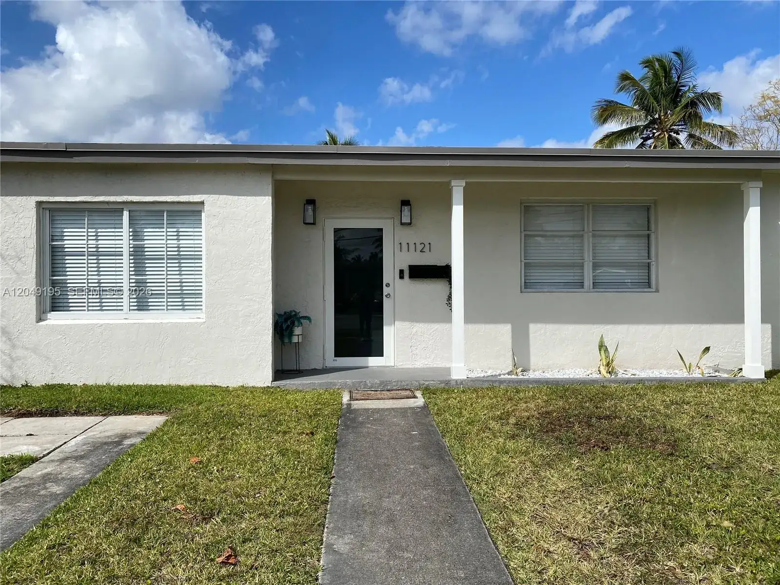 11121 SW 46th St, Miami FL 33165 photo 2