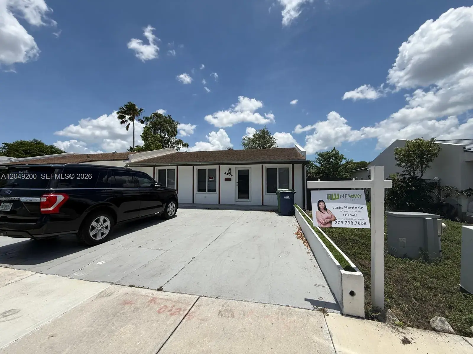 4309 SW 129th Ave, Miami FL 33175