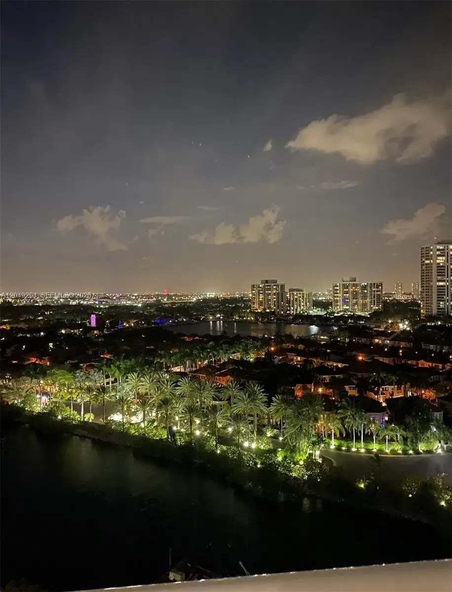 20505 E Country Club Dr # 1739, Aventura FL 33180 photo 2