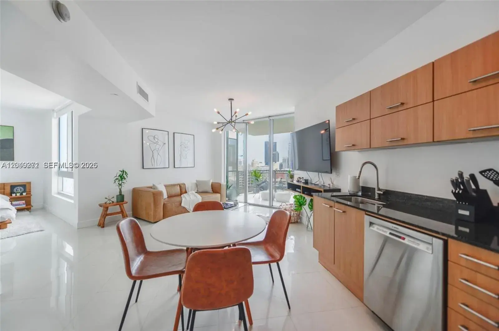 350 S Miami Ave # 1911, Miami FL 33130