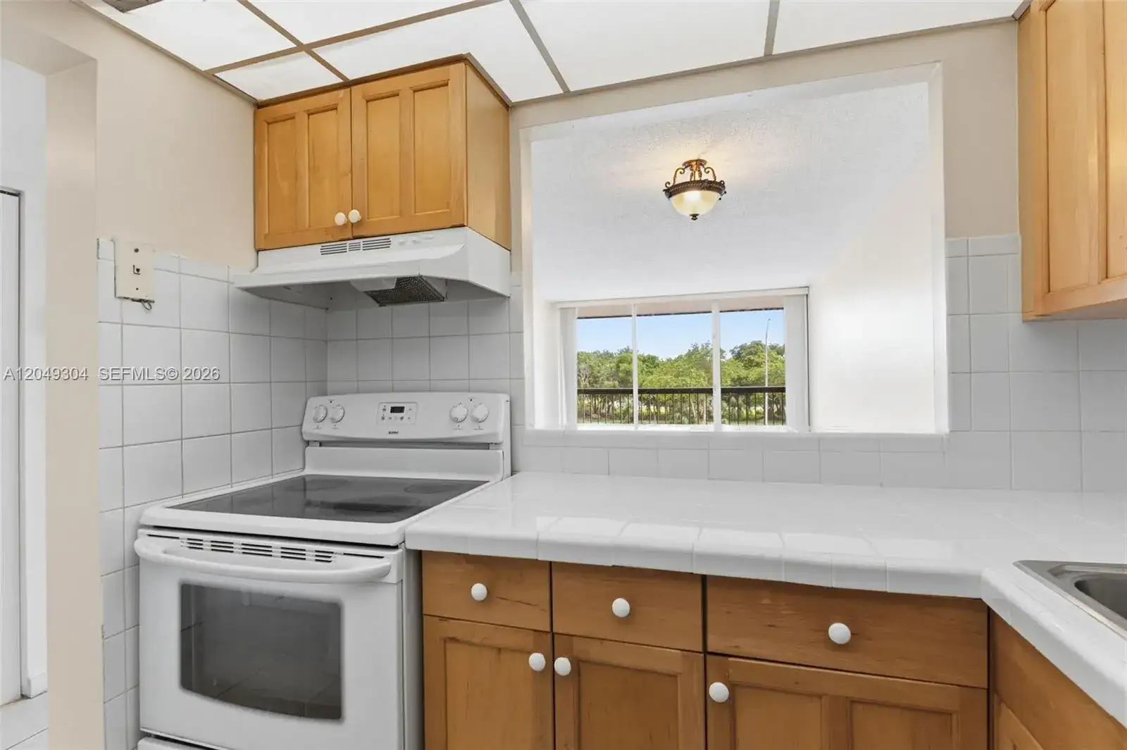10425 SW 112th Ave # 302, Miami FL 33176 photo 4