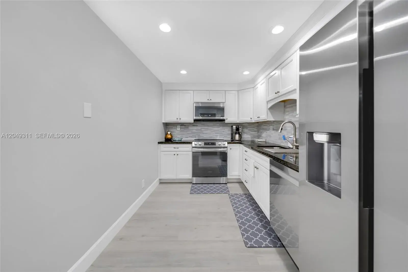 4250 Galt Ocean Dr # 1J, Fort Lauderdale FL 33308